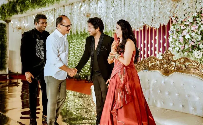Singer Rahul Sipligunj Brother Nikhil Marriage Photos Goes Viral - Sakshi