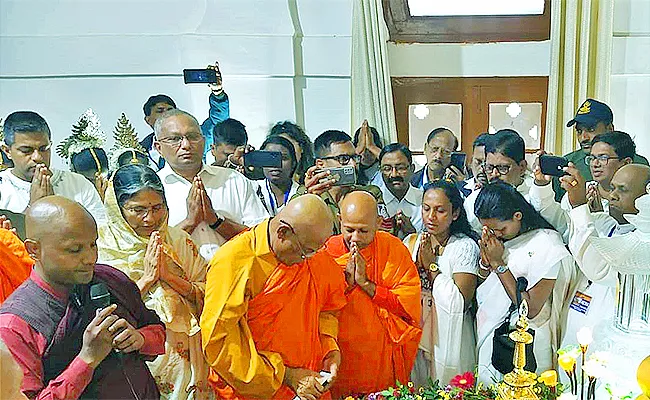 Mahabodhi Mahotsav Begins in Sanchi Devotees come from Many Countries - Sakshi