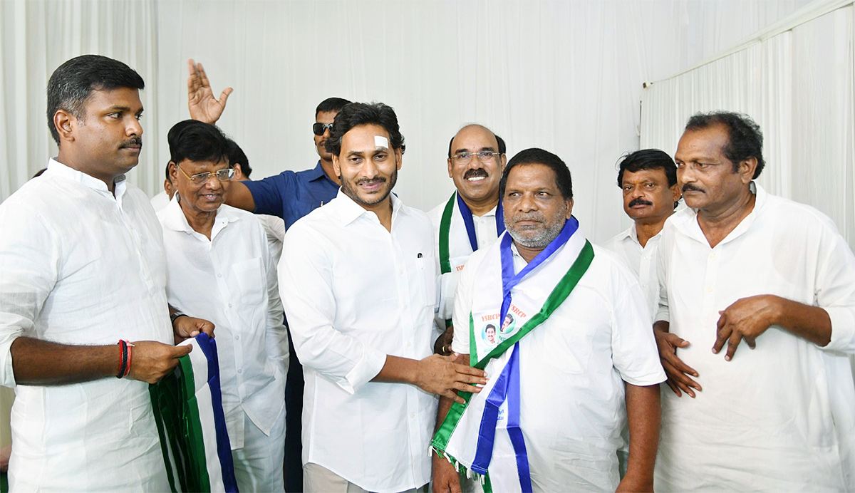 AP CM YS Jagan Memantha Siddham at Visakhapatnam - Sakshi18