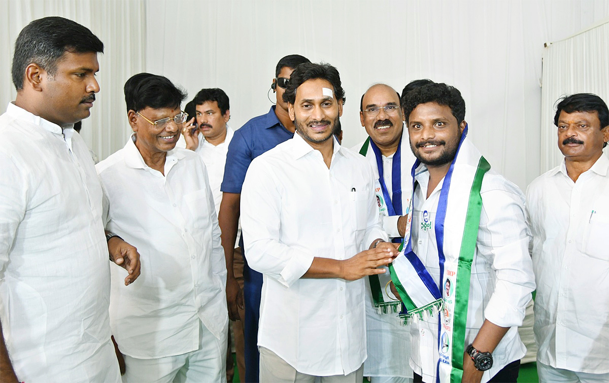 AP CM YS Jagan Memantha Siddham at Visakhapatnam - Sakshi20