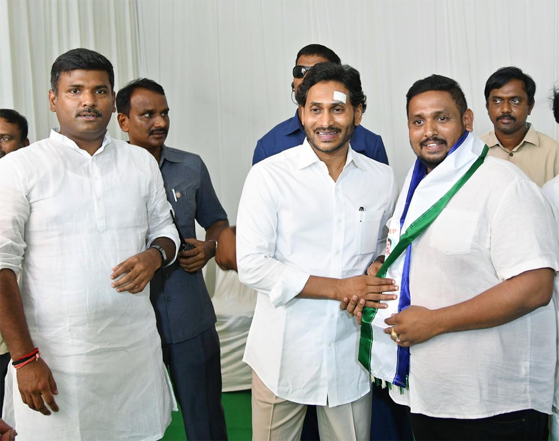 AP CM YS Jagan Memantha Siddham at Visakhapatnam - Sakshi21