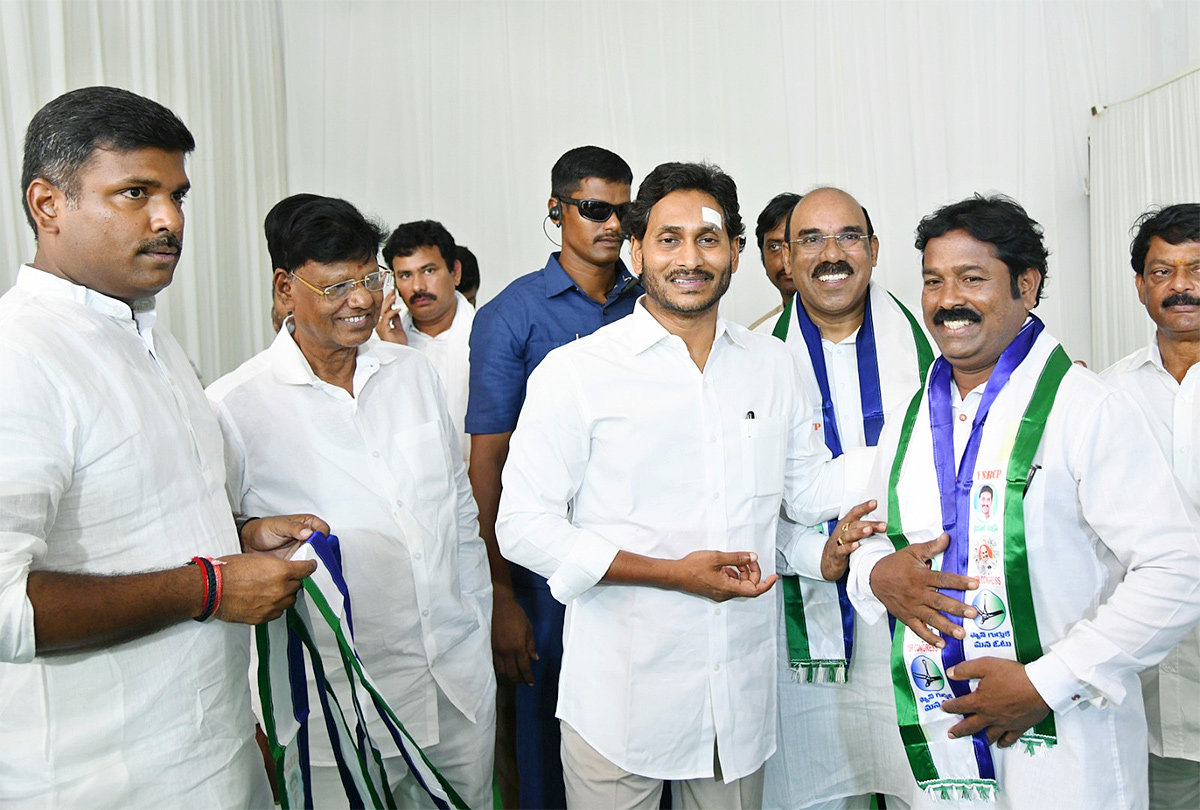 AP CM YS Jagan Memantha Siddham at Visakhapatnam - Sakshi27