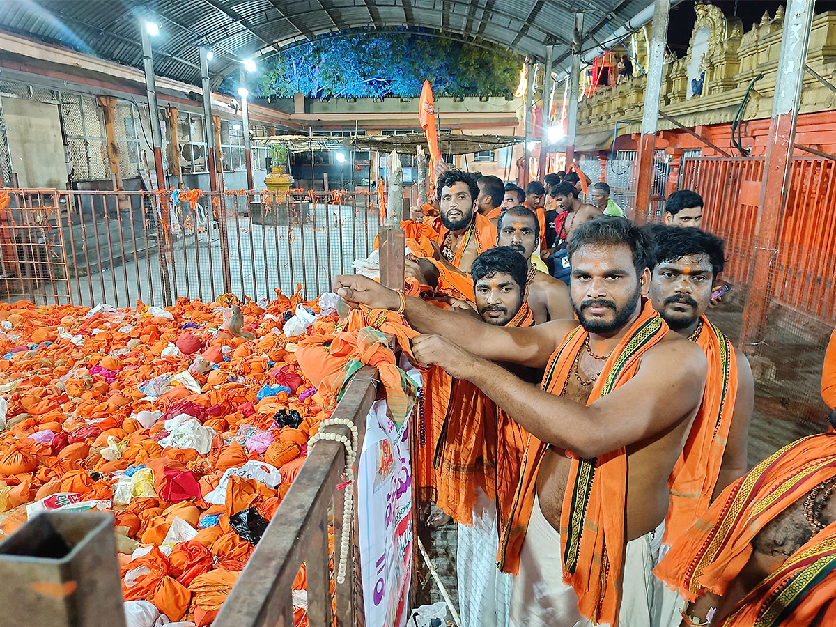 Kondagattu Anjaneya Swamy Temple Photos - Sakshi14