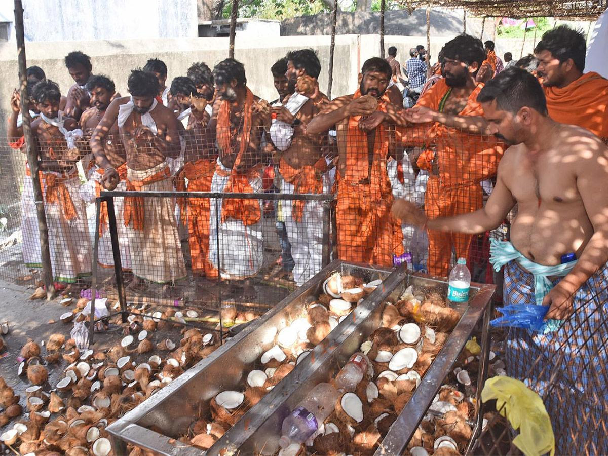 Kondagattu Anjaneya Swamy Temple Photos - Sakshi24