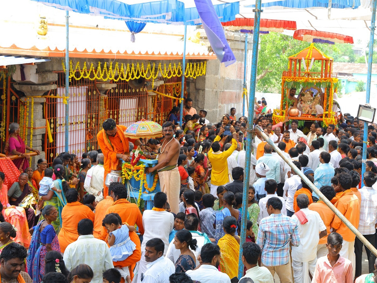 Kondagattu Anjaneya Swamy Temple Photos - Sakshi8