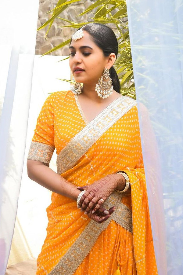 Mrunmayee Deshpande Beautiful Look Photos - Sakshi17