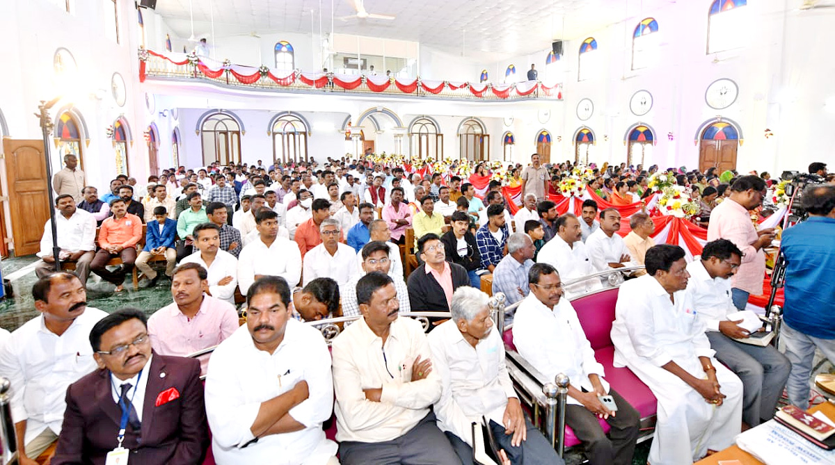 CM YS Jagan Christmas Celebrations at CSI Church - Sakshi