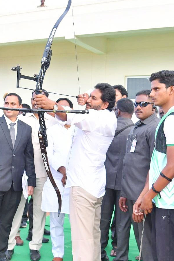 CM Jagan Inaugurates YSR Sports Academy at Pulivendula Photos - Sakshi
