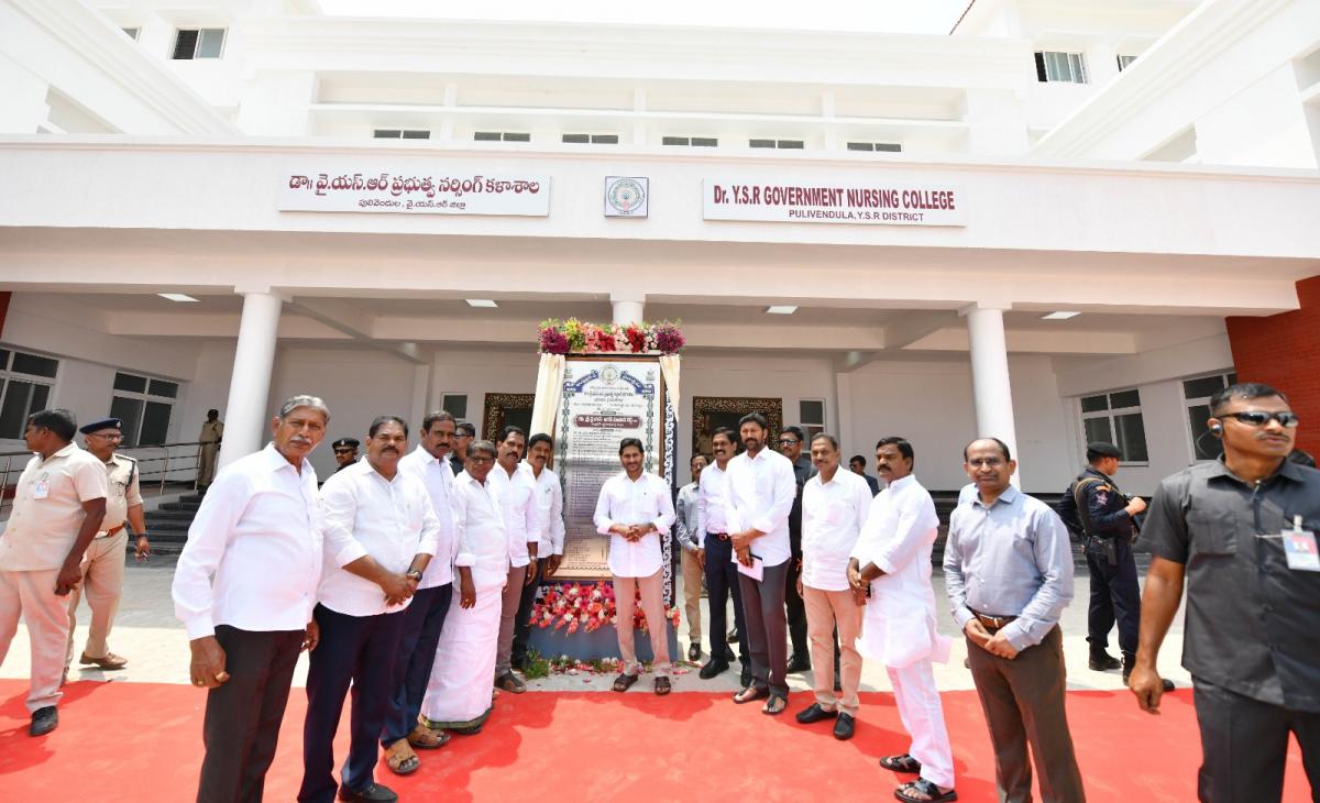 AP CM YS Jagan Inaugurates Development Works In Pulivendula Photos - Sakshi